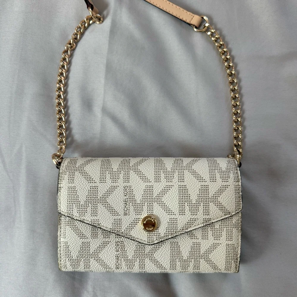 Michael Kors Jet Set Logo Crossbody Wallet Bag – Vanilla / Acorn - Picture 2 of 6